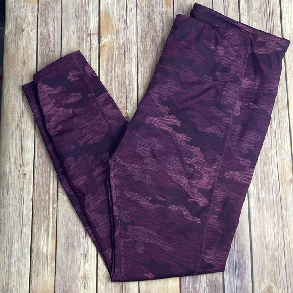 Avia purple camouflage leggings - long with pockets on each side. Size XL  Excel